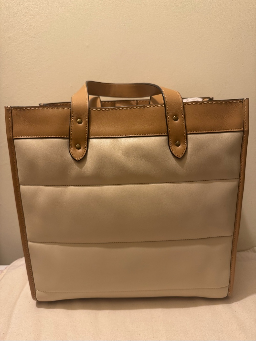 Coach Field Tote 22 Colorblock Quilting Coach Badge Leather Ivory Multi EUC Set - Picture 6 of 17